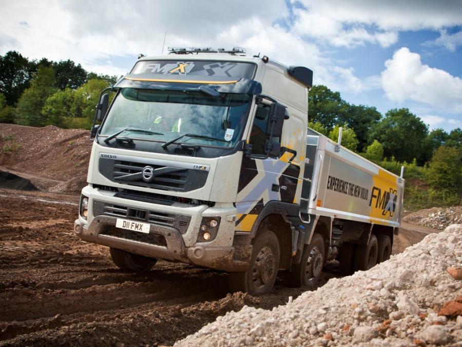  Volvo FMX 8x4 2010 года  (UK) (фото 7 из 14)